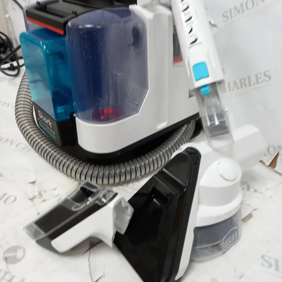 BOXED SHARK STAIN STRIKER PET SPOT CLEANER PX200UKT