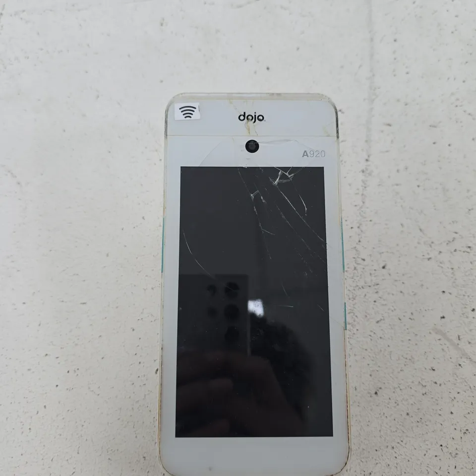 DOJO A920 HANDHELD DEVICE – WHITE