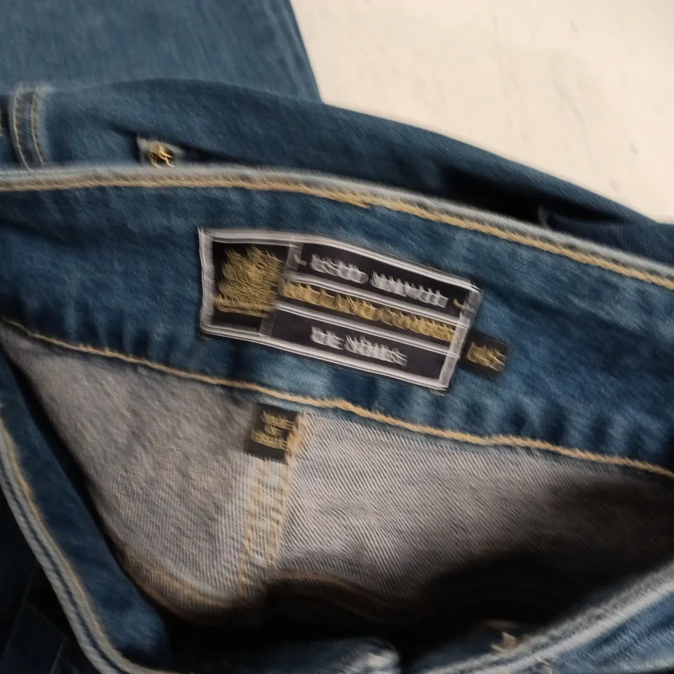 HOLLAND COOPER HIGH RISE FLARED JEANS IN DENIM - 14S