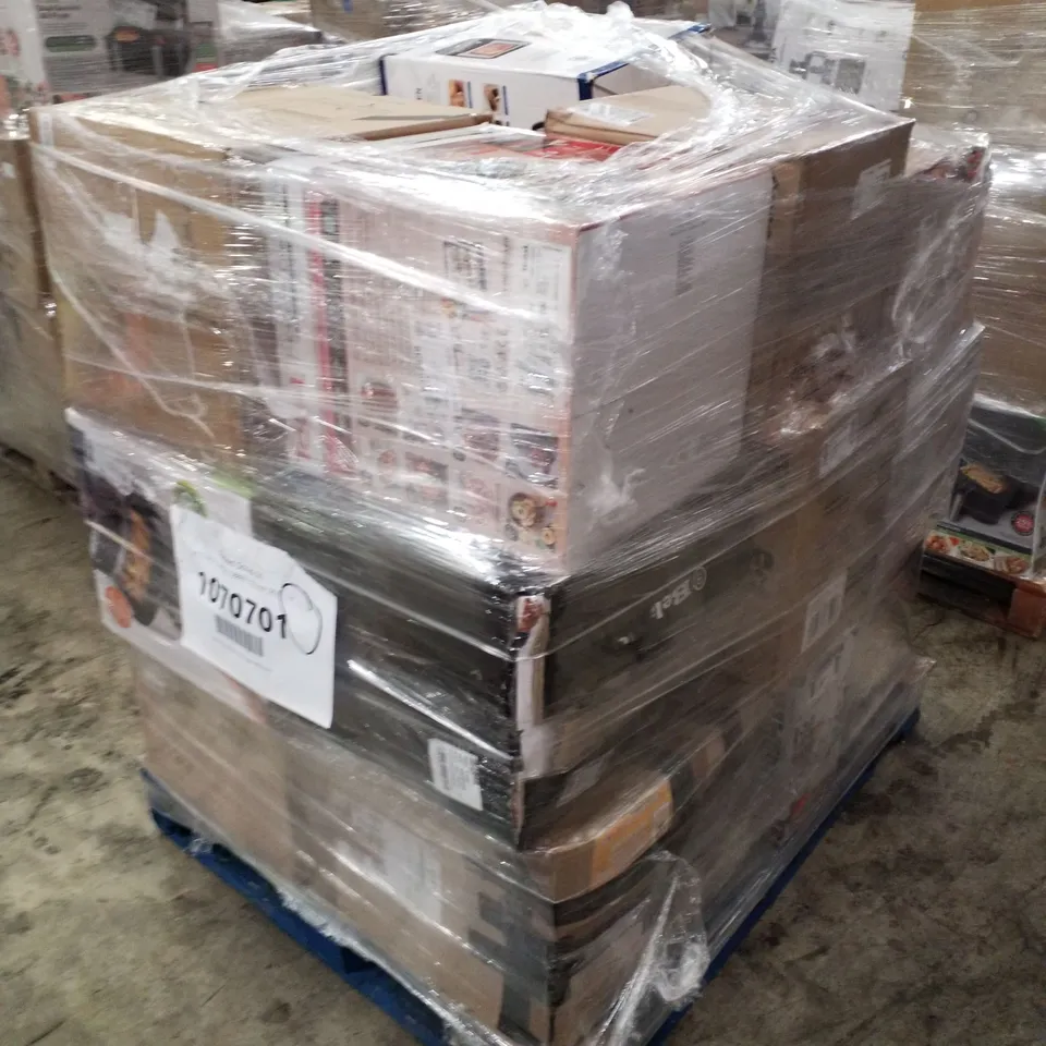 PALLET OF APPROXIMATELY 18 UNPROCESSED RAW RETURN HOUSEHOLD AND ELECTRICAL GOODS TO INCLUDE;
