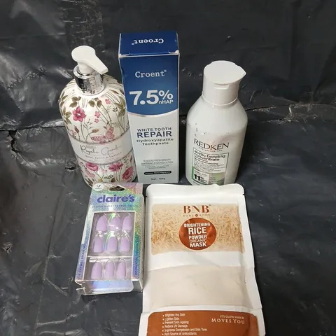 APPROXIMATEY 20 ASSORTED HEALTH AND BEAUTY PRODUCTS TO INCLUDE CLAIRE'S PRESS ON NAILS, CROENT TOOTHPASTE AND RICE POWDER MASK