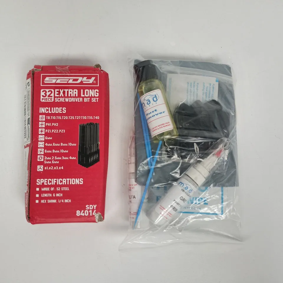 APPROXIMATELY 6 ASSORTED HOUSEHOLD ITEMS TO INCLUDE SCREWDRIVER BIT SET, ETC