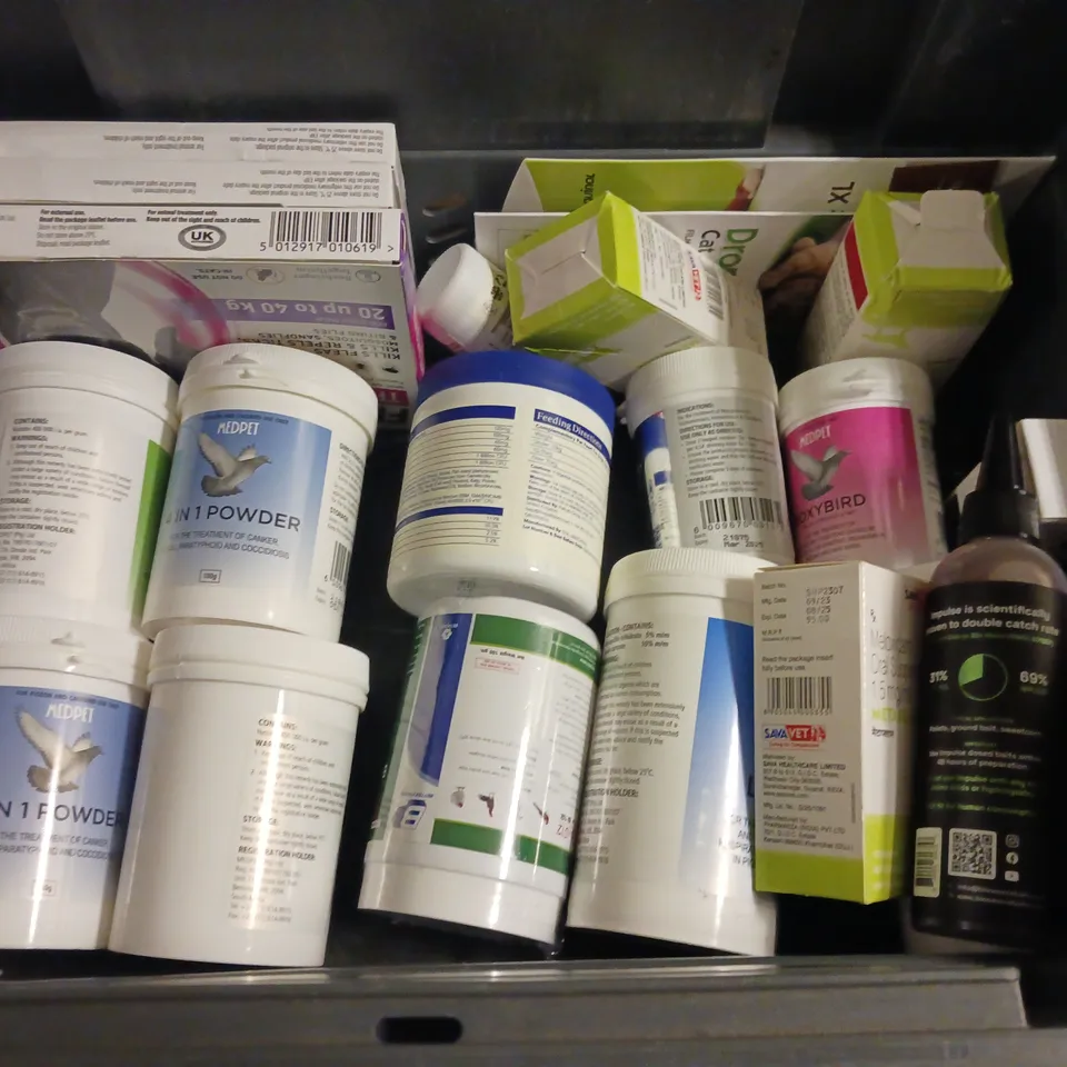 LOT OF ASSORTED PET CARE ITEMS TO INCLUDE SPOT ON SOLUTION. EAR WIPES , SHAMPOO AND INSECT REPELLENT