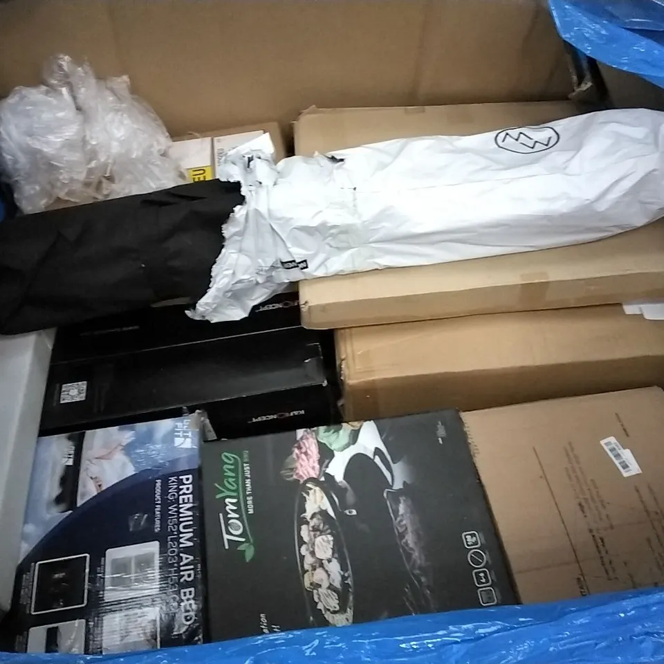 PALLET OF ASSORTED ITEMS INCLUDING MASTER CANOPY COMPACT CANOPY, NEEWER, TEVLAPHEE COMBINATION STEERING WHEEL LOCK, HANDHELD MICROPHONE BOOM, KIDS KITCHEN STANDING TOWER, TOM YANG BBQ & HOT POT