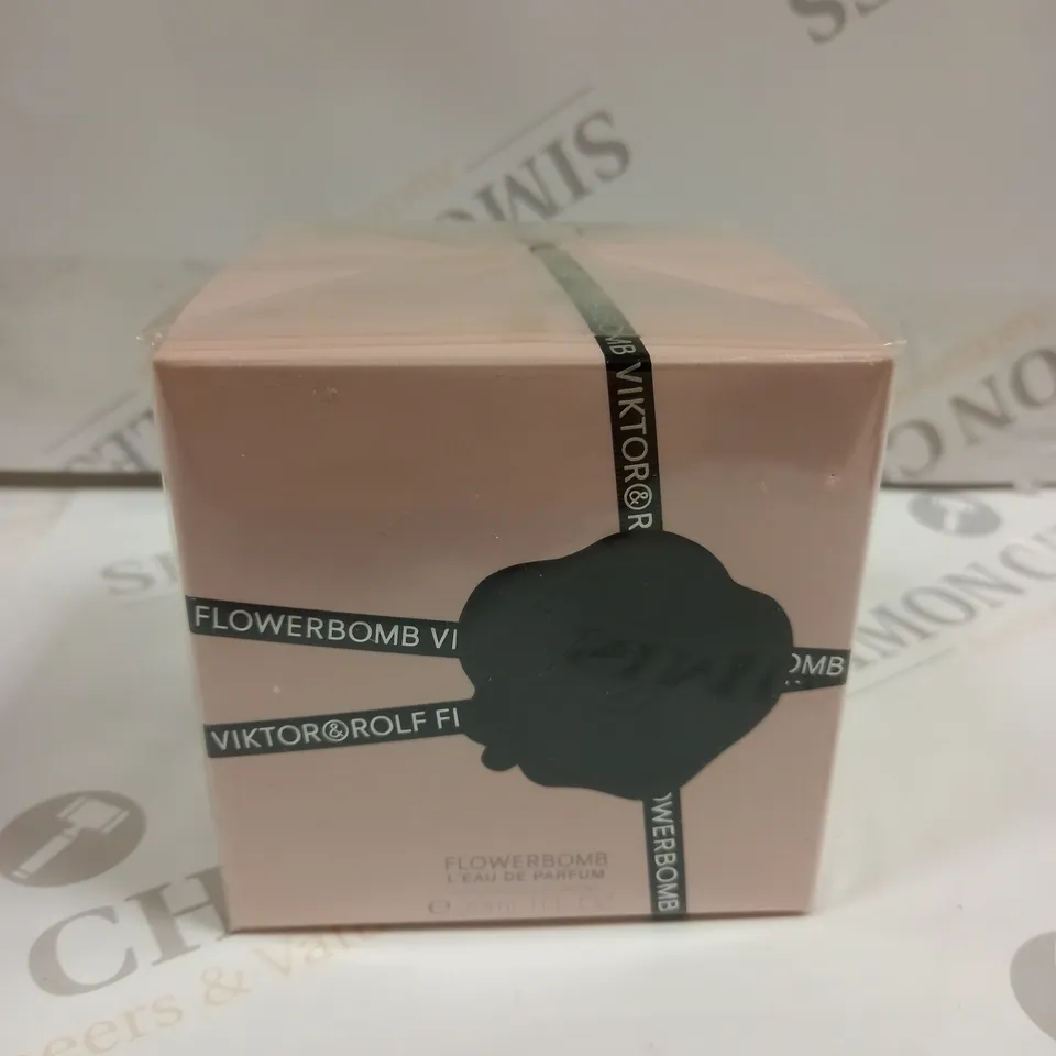 BOXED AND SEALED VICTOR & ROLF FLOWERBOMB 30ML PARFUM 