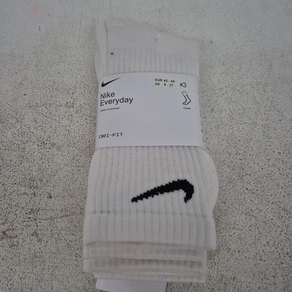 NIKE EVERYDAY CREW SOCKS – WHITE, UK 8-11 