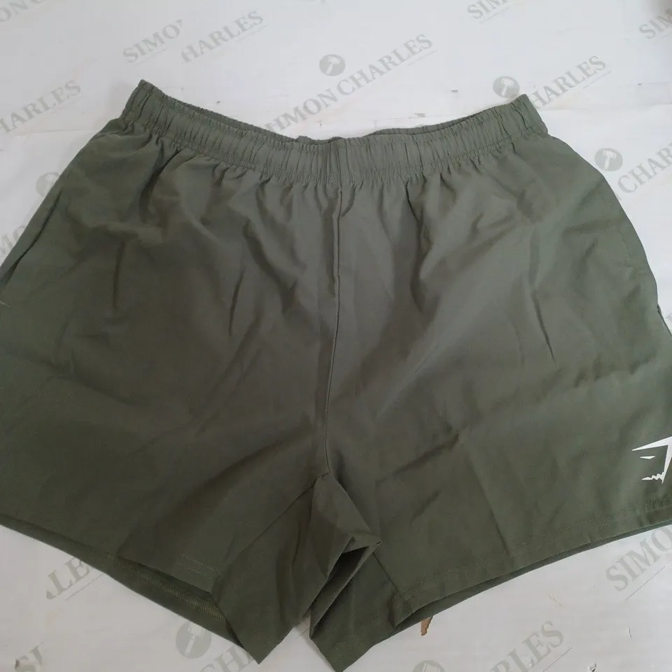GYMSHARK ARRIVAL 5 SHORTS IN KHAKI - LARGE