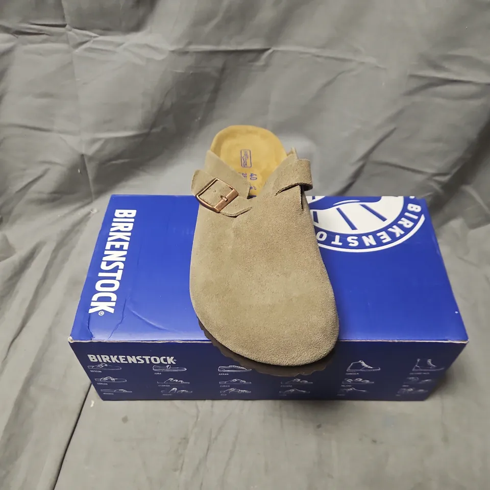 BOXED BIRKENSTOCK BOSTON BS TAUPE SUEDE SANDALS – EU 40