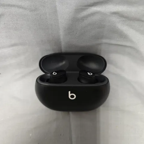 BEATS AUDIO WIRELESS EARPHONES 