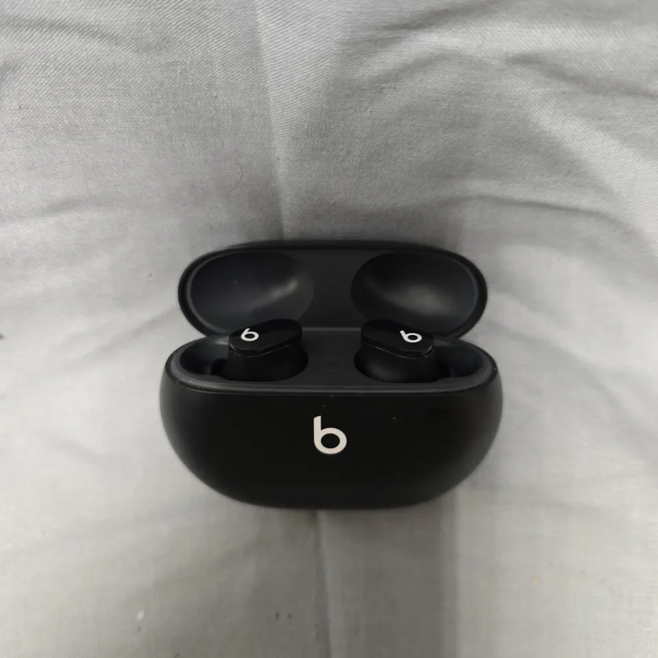 BEATS AUDIO WIRELESS EARPHONES 