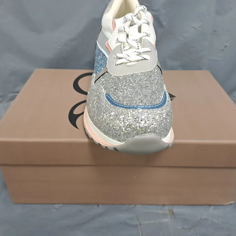 BOXED PAIR OF GALA ISKARA MULTICOLOUR SPARKLE TRAINERS SIZE EU 40