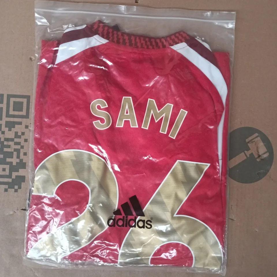 BAGGED ADIDAS ARSENAL HOME JERSEY SIZE MEDIUM