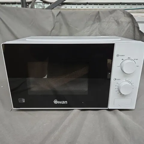 SWAN 20L 700W MANUAL MICROWAVE IN WHITE - COLLECTION ONLY