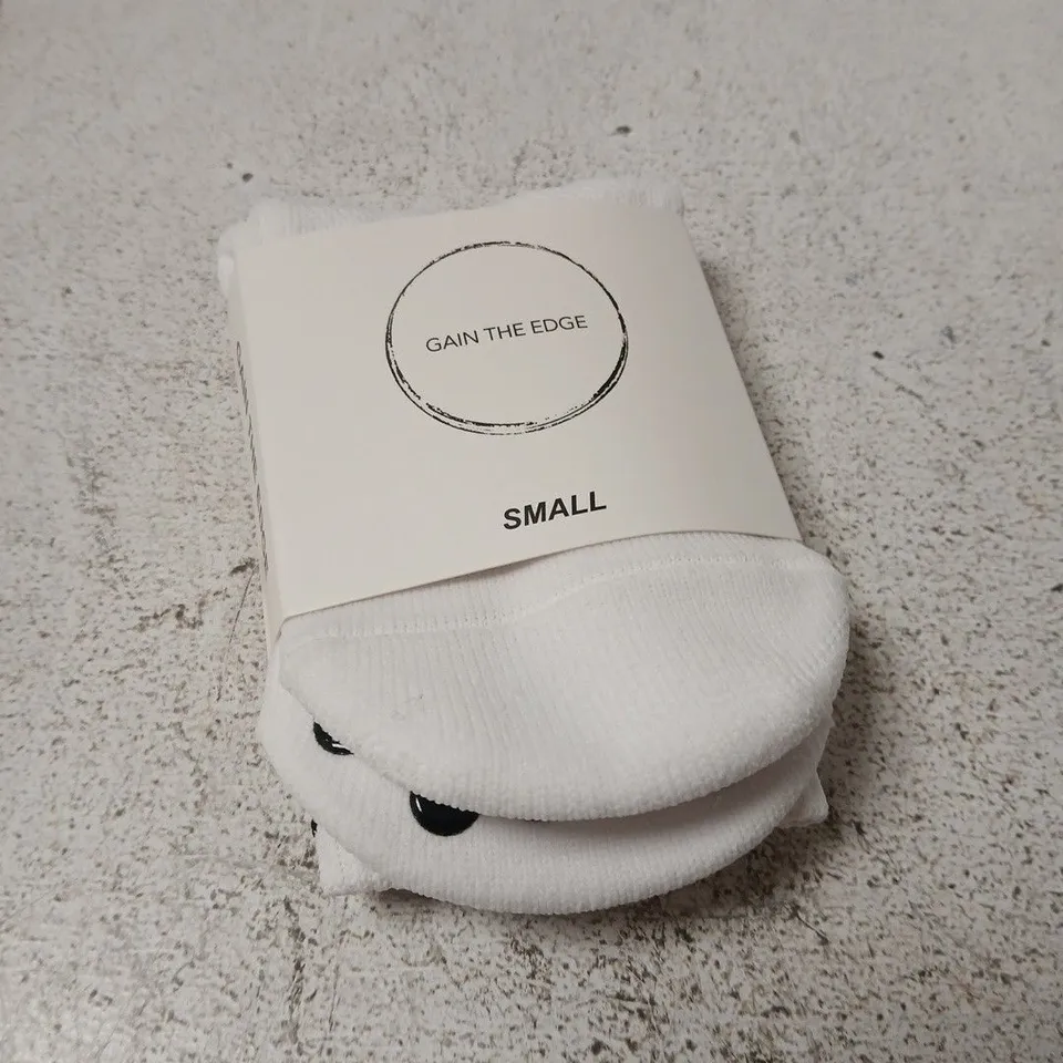 GAIN THE EDGE SOCKS PAIR – SMALL