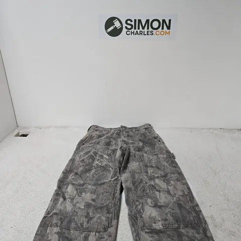 HOLLISTER BAGGY JEANS – UK 28 X 30 (W28/L30) – MADE IN BANGLADESH