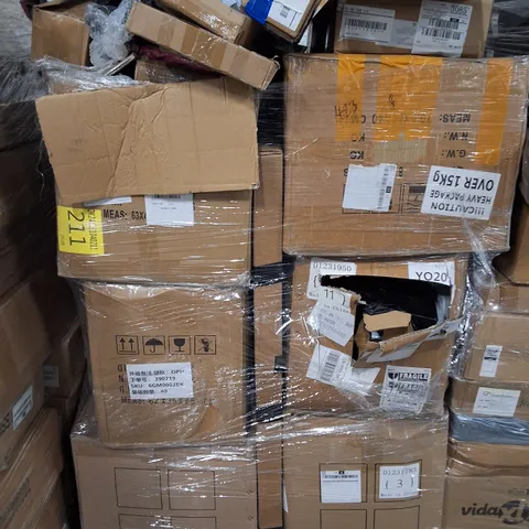 PALLET OF ASSORTED ITEMS TO INCLUDE BOXED RAIN GUARDS, PHOTOGRAPHY TRIPODS AND MINI RETAINER