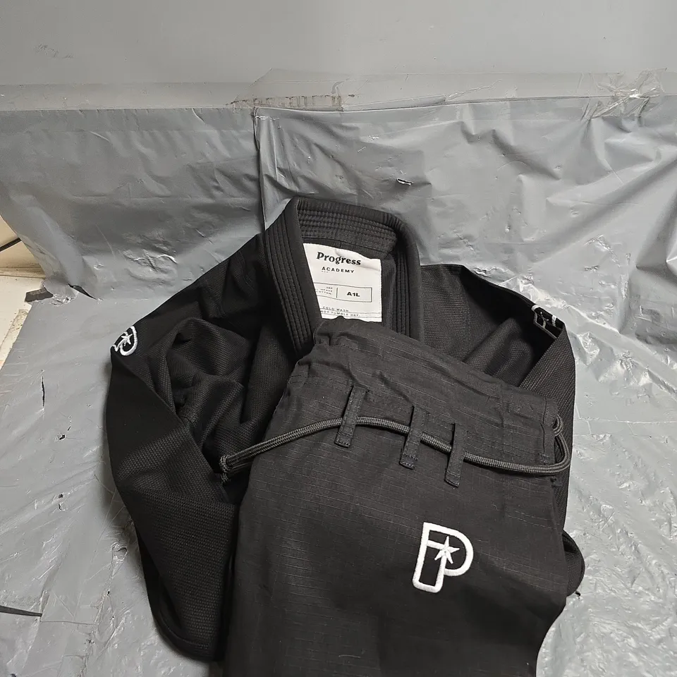 PROGRAM ACADEMY GI IN BLACK SIZE A1L