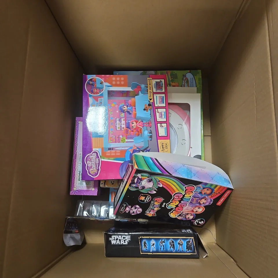 BOX OF APPROXIMATELY 10 ASSORTED KIDS TOYS TO INLCUDE