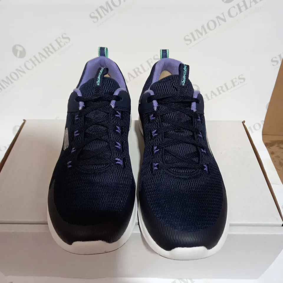 SKETCHER ULTRA FLEX LACE TRAINER NAVY - SIZE 5.5 