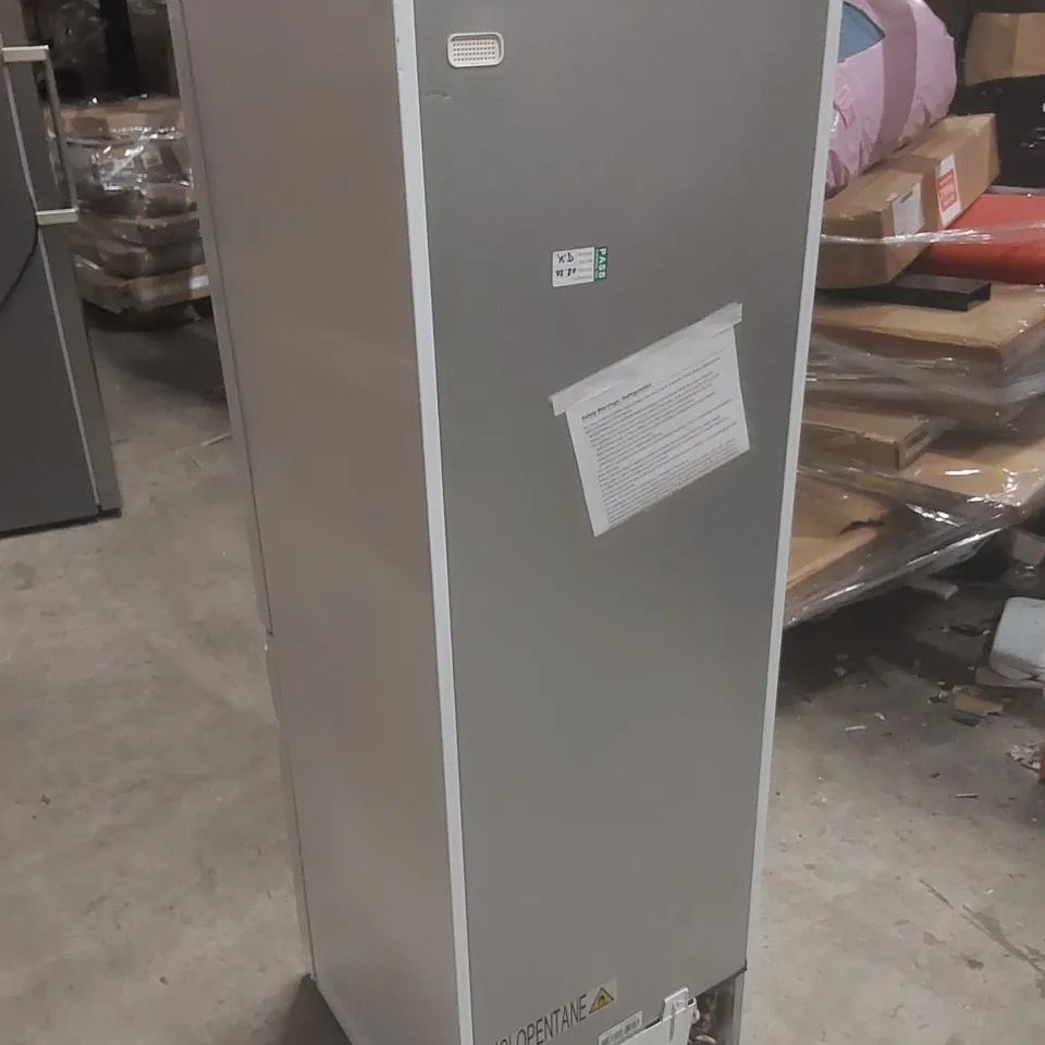 LOGIK LFC50W23 60/40 FRIDGE FREEZER - WHITE