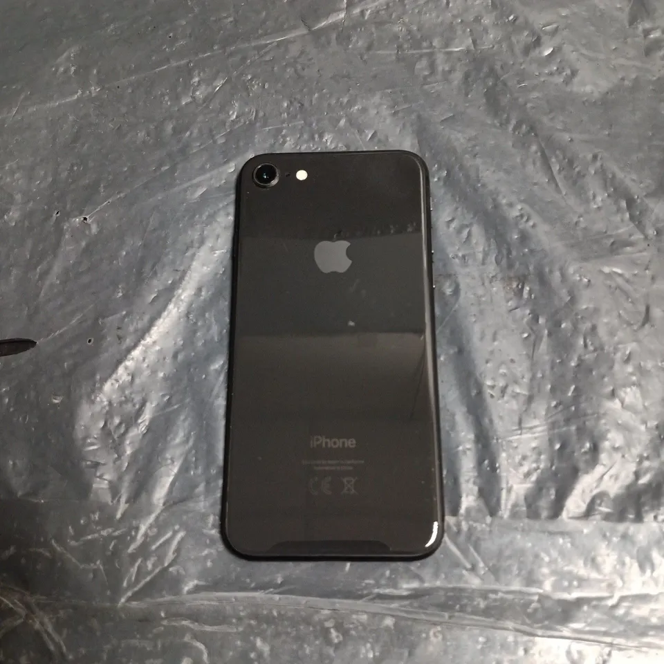 APPLE IPHONE  – 4.7IN, BLACK – BOXED 