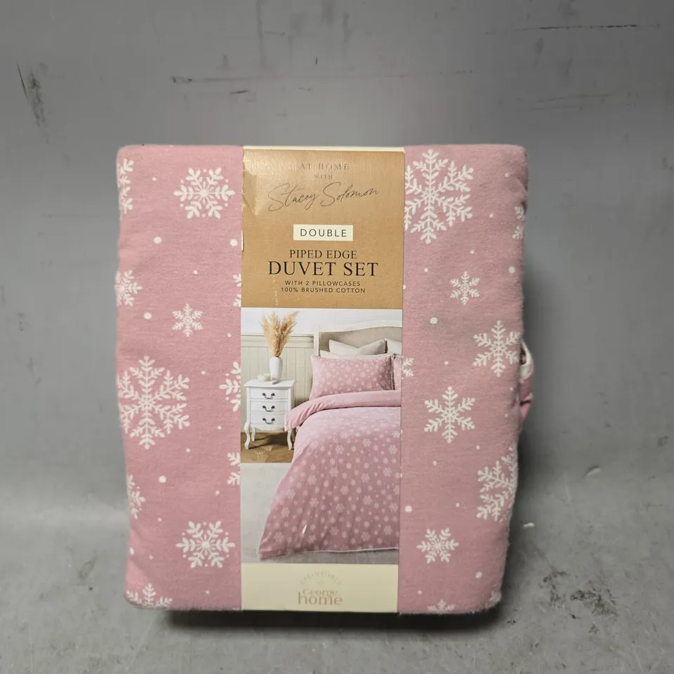 STACEY SOLOMAN PIPED EDGE DUVET SET - DOUBLE 