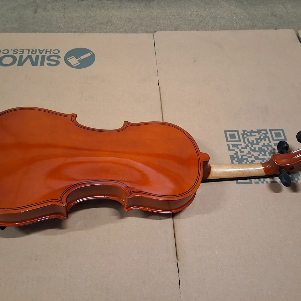 1/2 SIZE VIOLIN WITH BOW – WOODEN INSTRUMENT IN CASE