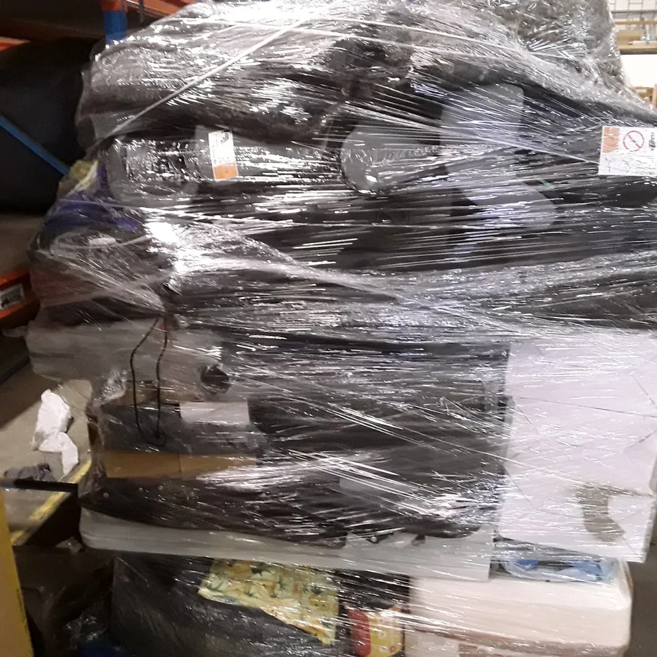 PALLET OF ASSORTED HOUSEHOLD GOODS AND PRODUCTS TO INCLUDES:SUITCASES,VACUUM CLEANER,BIN BAGS,GARDEN PILLOWS