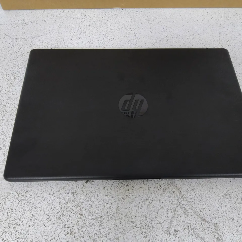 BOXED HP 14-EM0000SA AND ATHLON 7130U LAPTOP IN BLACK
