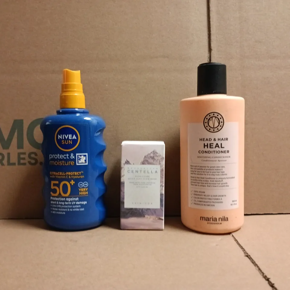 APPROXIMATELY 12 ASSORTED COSMETIC ITEMS TO INCLUDE NIVEA, ETC - COLLECTION ONLY