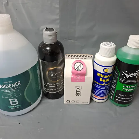 APPROXIMATELY 10 ASSORTED LIQUIDS TO INCLUDE WASHING UP LIQUID, INTERIOR CLEANER, HARDENER ETC