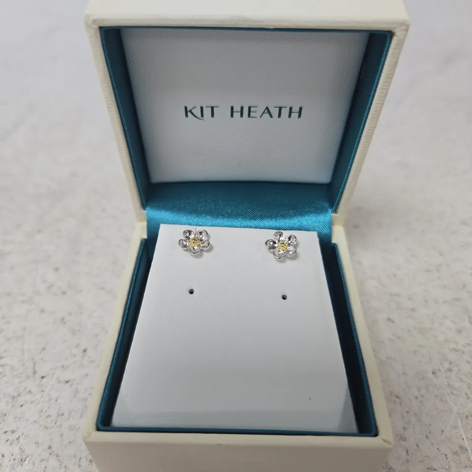 KIT HEATH FLOWER STUD EARRINGS