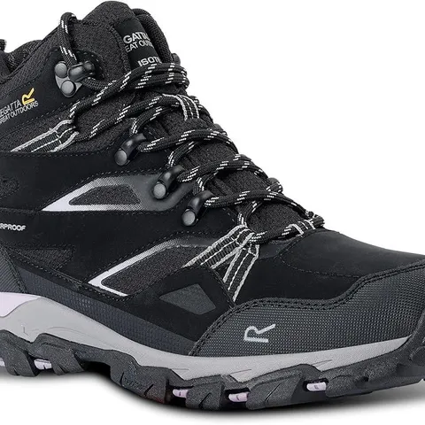 BRAND NEW REGATTA WOMENS HOLCOMBE III WALKING BOOTS - 6