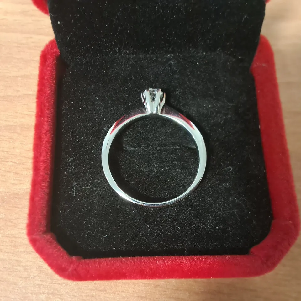 14CT WHITE GOLD SOLITAIRE RING SET WITH NATURAL DIAMOND