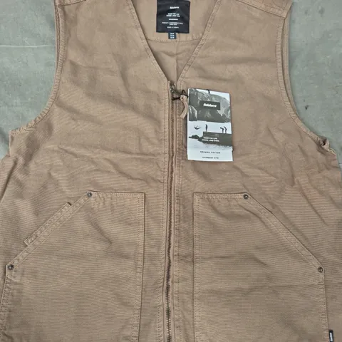 FINISTERRE BASSET VEST IN BROWN SIZE M