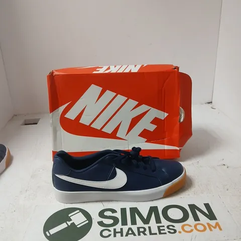 NIKE NAVY & WHITE SNEAKERS – BOXED (MEN'S) - UK 10