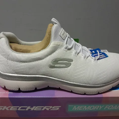 BOXED PAIR OF SKECHERS SUMNMITS SLIP ONS IN WHITE - UK 5