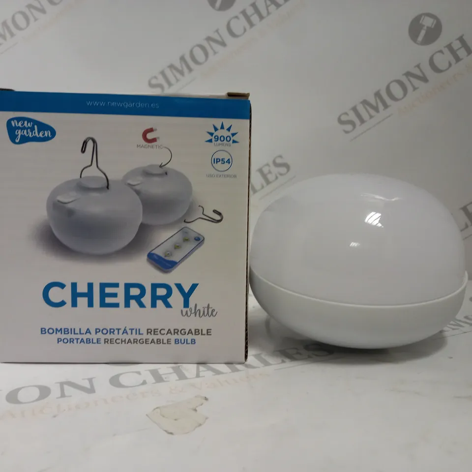 BOXED NEW GARDEN WHITE PORTABLE RECHARGEABLE BULB