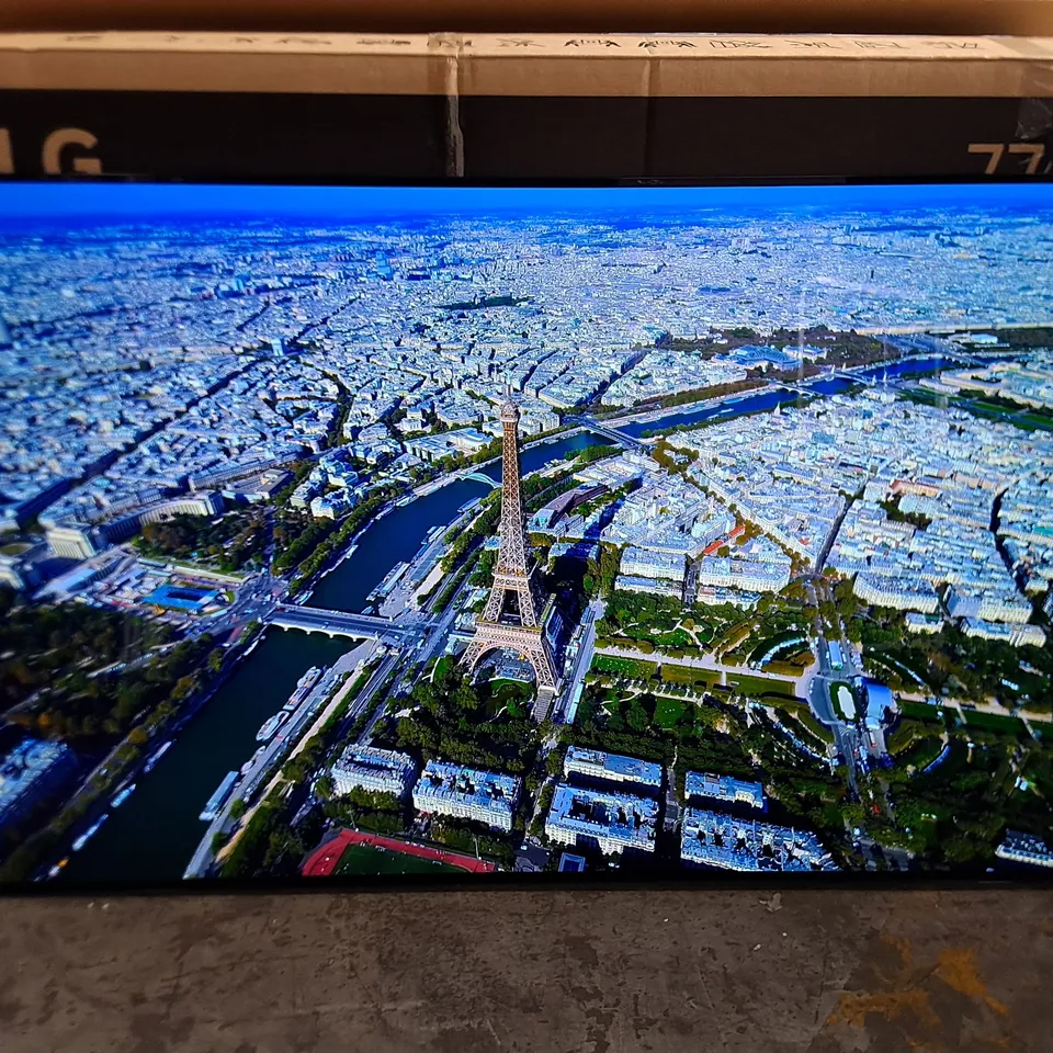 PHILLIPS 77" OLED 4K AMBILIGHT TV - 77OLED809
