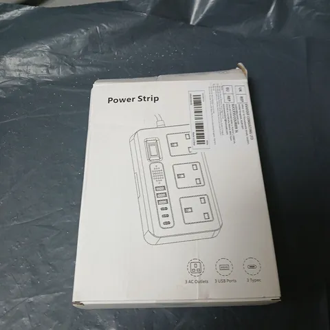 BOX OF APPROXIMATELY 20 ASSORTED HOUSEHOLD ITEMS INCLUDING POWER STRIP , SNUGGLE PUFF WOOL AND PACK OF SCOURERS 