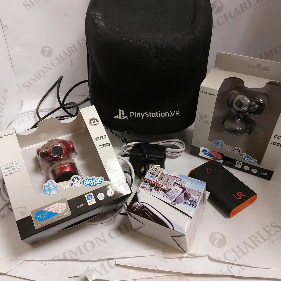 LOT OF APPROX. 5 ITEMS INCLUDING PLAYSTATION VR CASE, VISUAL EFFECT WEBCAMS, CHARGERS