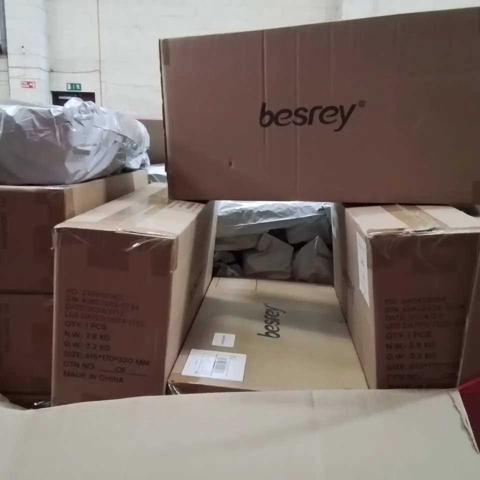 PALLET CONTAINING A LARGE QUANTITY OF BESREY KIDS SCOOTERS AND OTHER ASSORTED ITEMS INCLUDING LED LIGHT BARS, PLASTIC PLANTERS ECT