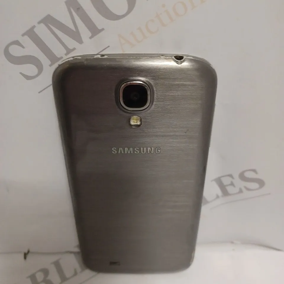SAMSUNG GALAXY S4 SMARTPHONE