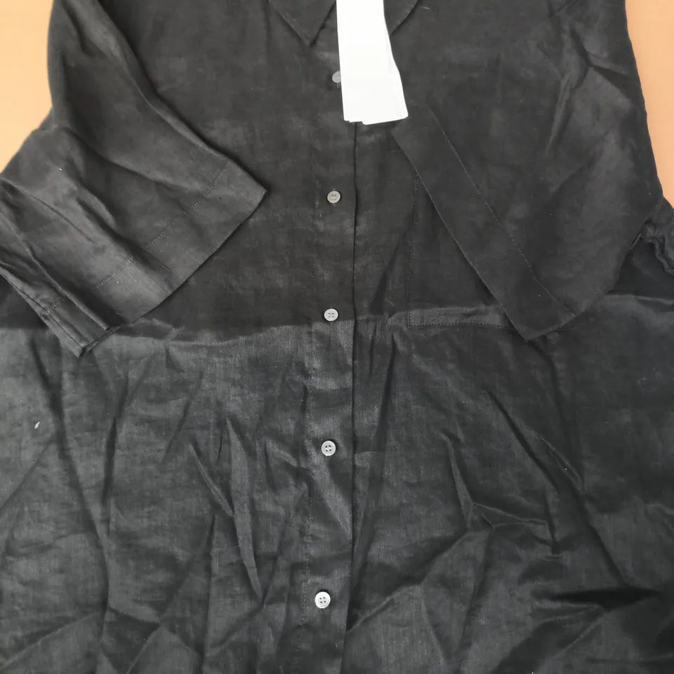 ARKET SHORT SLEEVE BUTTON-UP SHIRT IN BLACK SIZE LARGE