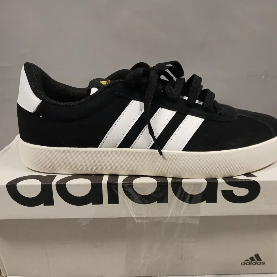 BOXED ADIDAS VL COURT 3.0 TRAINERS IN BLACK - SIZE 7