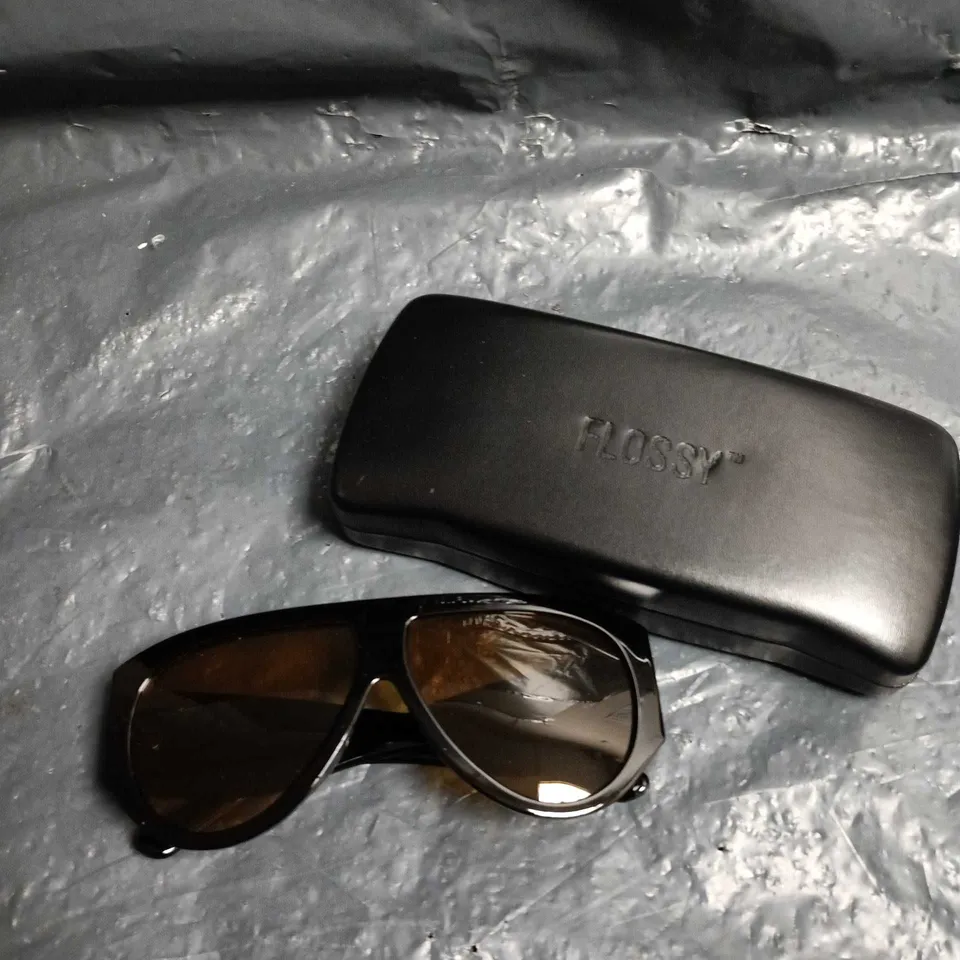 FLOSSY SUNGLASSES – BLACK FRAME WITH BROWN TINTED LENSES