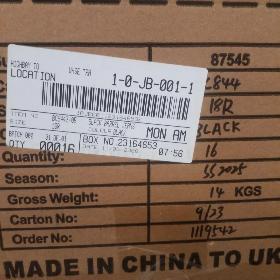 BOX CONTAINING APPROXIMATELY 16 BRAND NEW SIMPLY BE BLACK BARREL JEANS - SIZE 18R