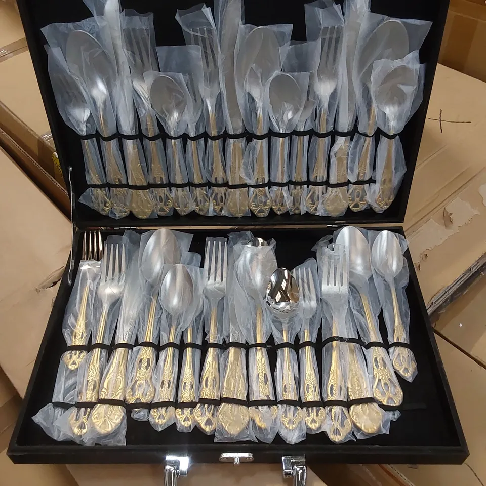 BOXED MERCER41 SUSANNAH 30 PIECE STAINLESS STEEL CUTLERY SET