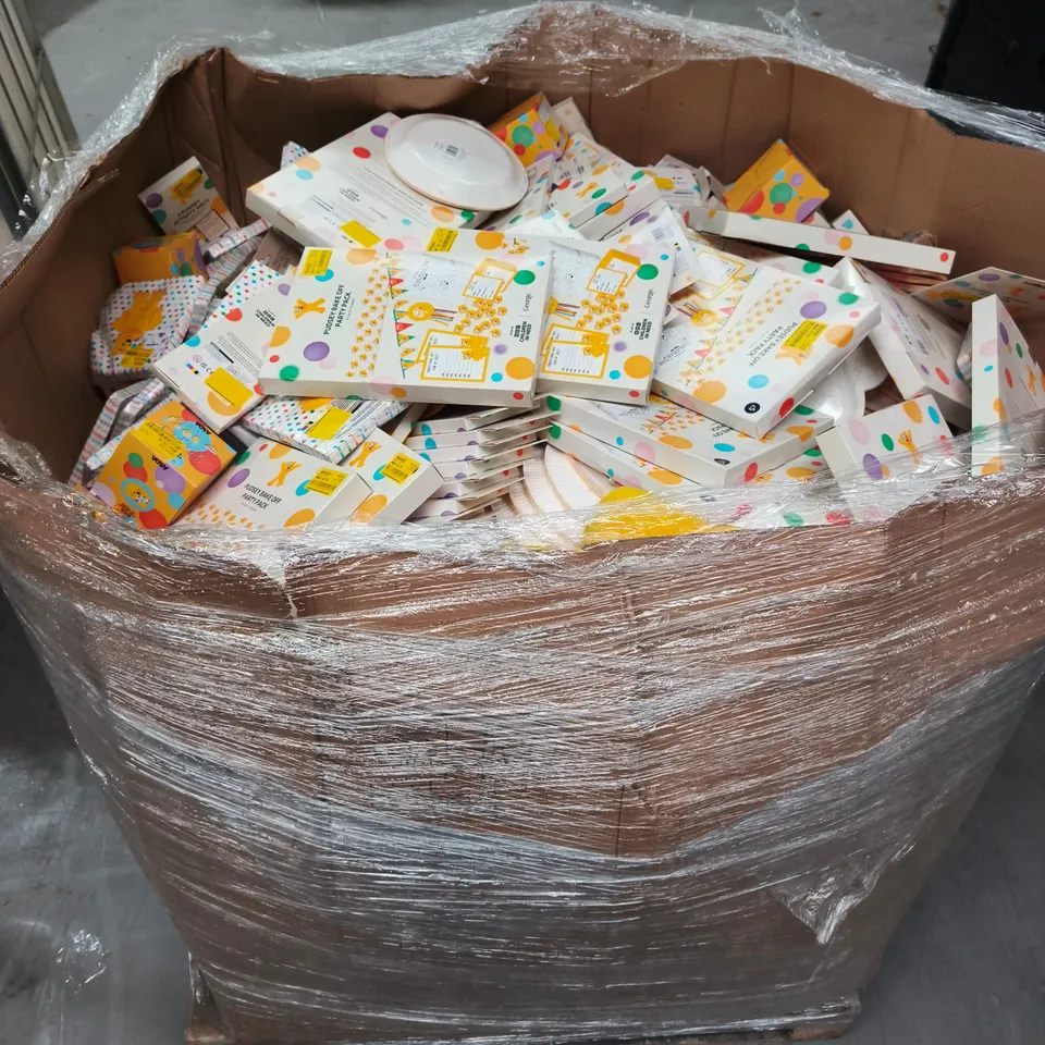 PALLET CONTAINING LARGE QUANTITY OF PUDEY ITEMS TOO INCLUDE PHOTO DROPS , PARTY PACKS , PAPER PLATES , NAPKINS AND ACTIVITY MATS , ETC 