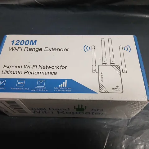 WI-FI RANGE EXTENDER 1200MBPS DUAL BAND – BOXED